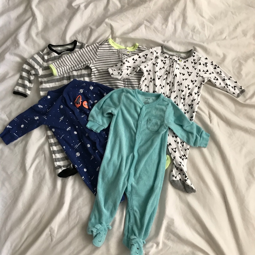 6 months Carter’s/Cat & Jack pajama bundle of five